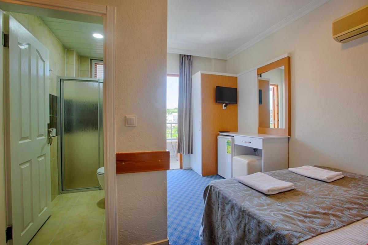 Azak Blue Otel Okurcalar Extérieur photo