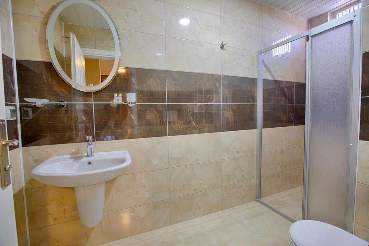 Azak Blue Otel Okurcalar Extérieur photo