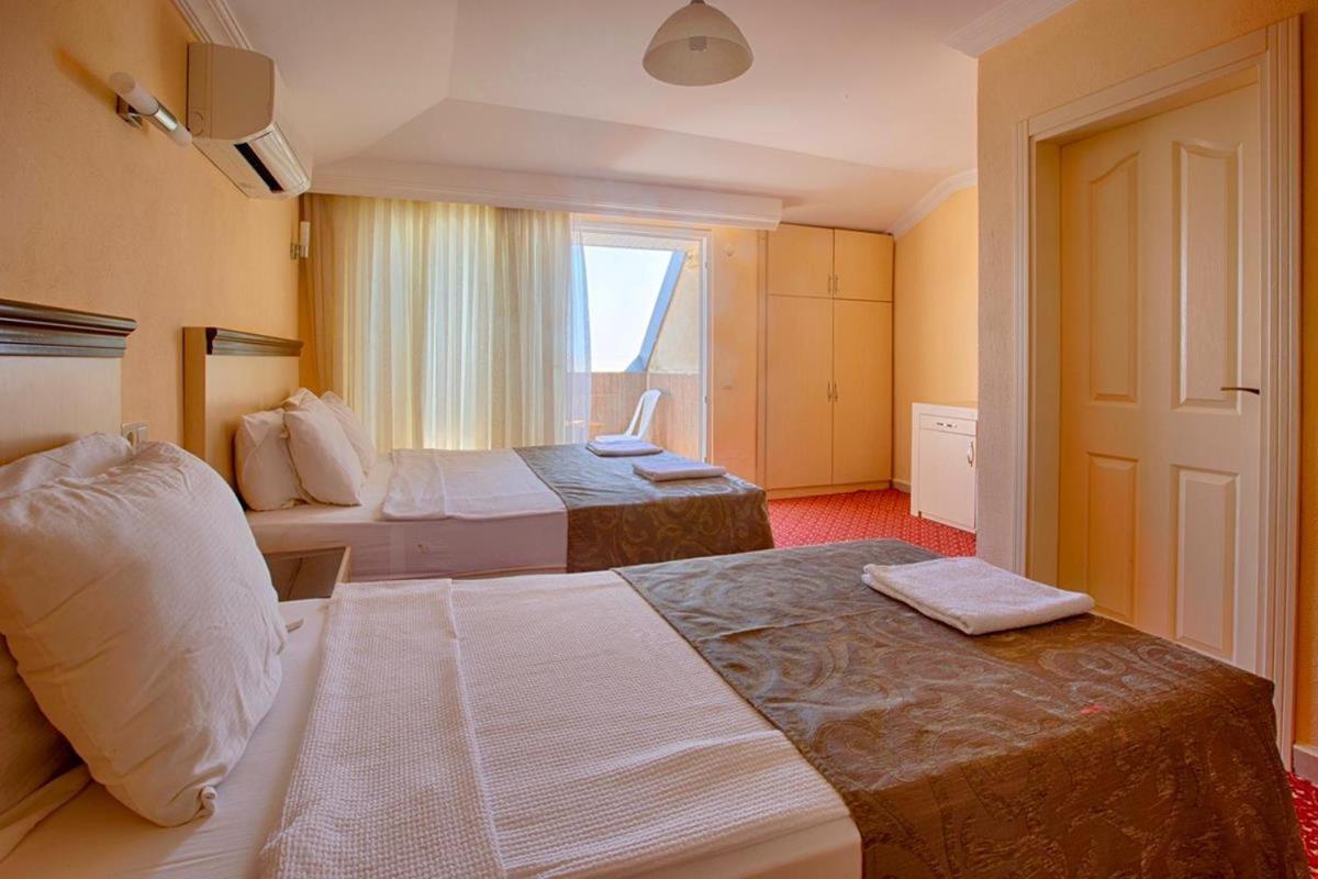 Azak Blue Otel Okurcalar Extérieur photo